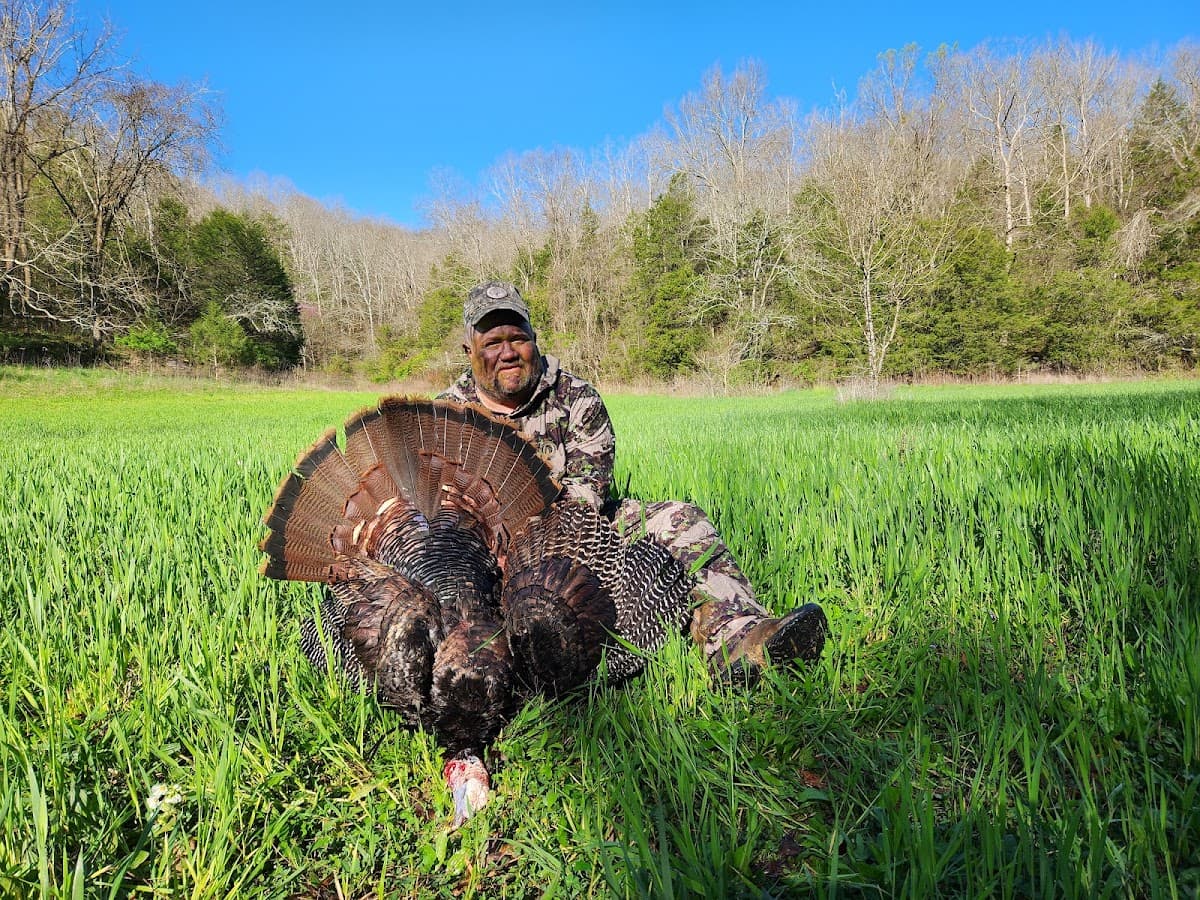Hunters Edge Hunting Farm hunting ranch in Monticello, Kentucky