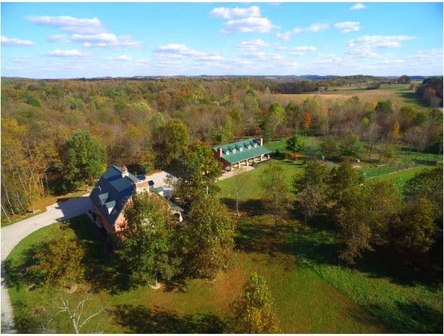 Walhonding Woods Hunting Lodge hunting ranch in Walhonding, Ohio