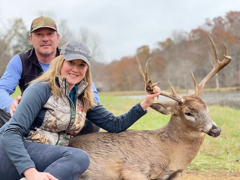 Tad Ladd West Kentucky Whitetails hunting ranch in Princeton, KY - gallery photo 1